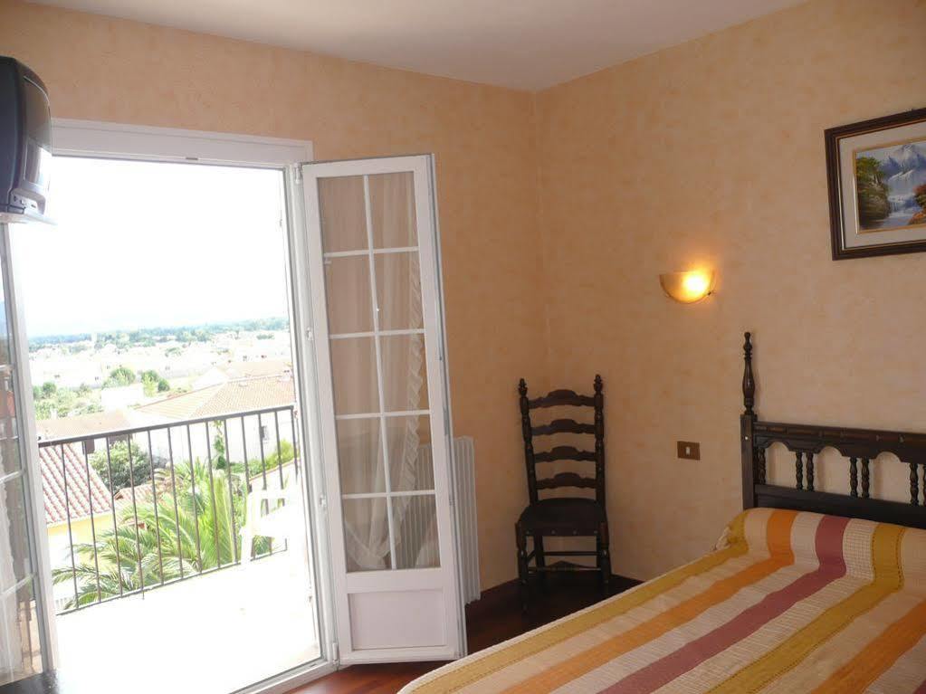 Hotel Le Belvedere Saint-Cyprien  Ngoại thất bức ảnh